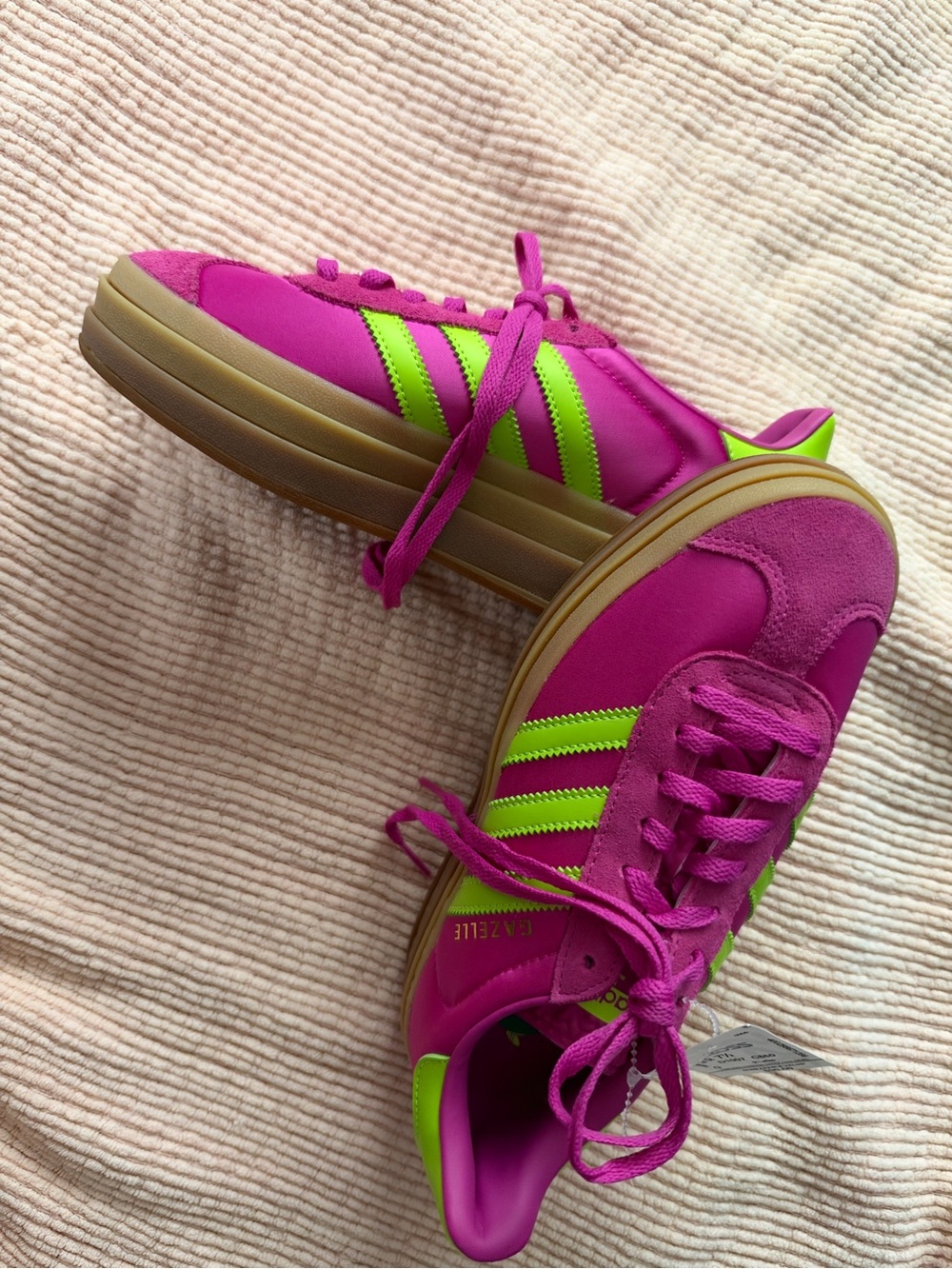 adidas Women's Gazelle Bold Platform in “Semi Lucid Fuchsia/Solar Slime” SZ 7.5